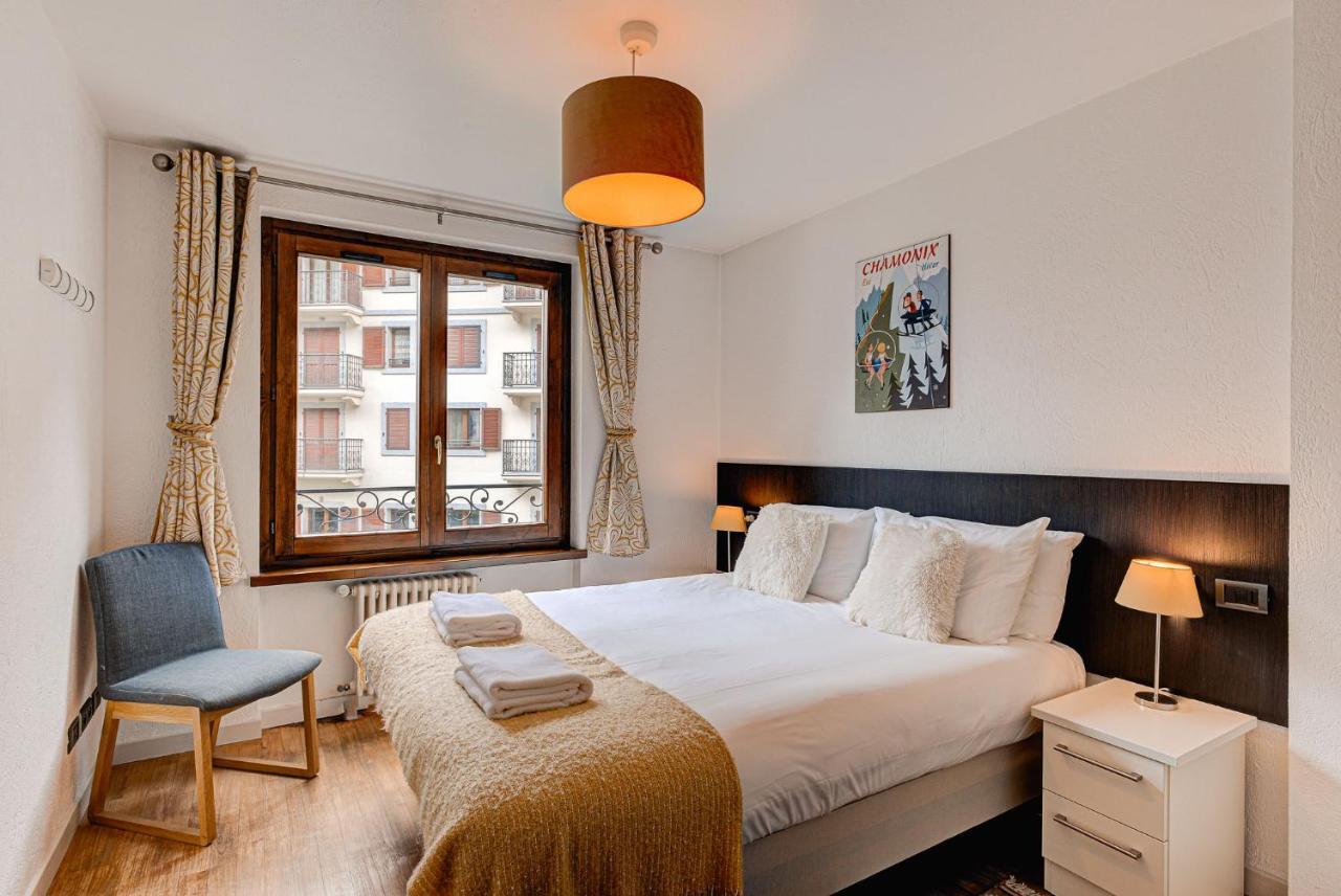 Apartment Cosmiques - Alpes Travel - Central Chamonix - Sleeps 4 Exterior foto