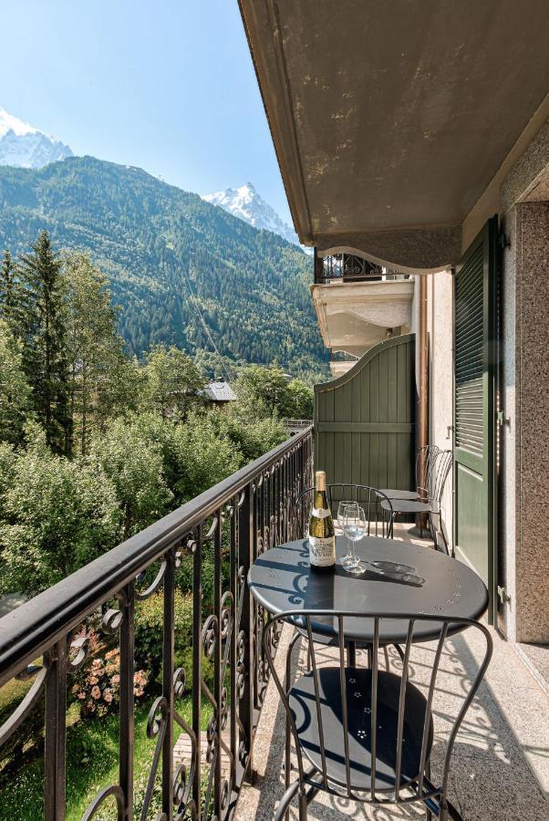 Apartment Cosmiques - Alpes Travel - Central Chamonix - Sleeps 4 Exterior foto