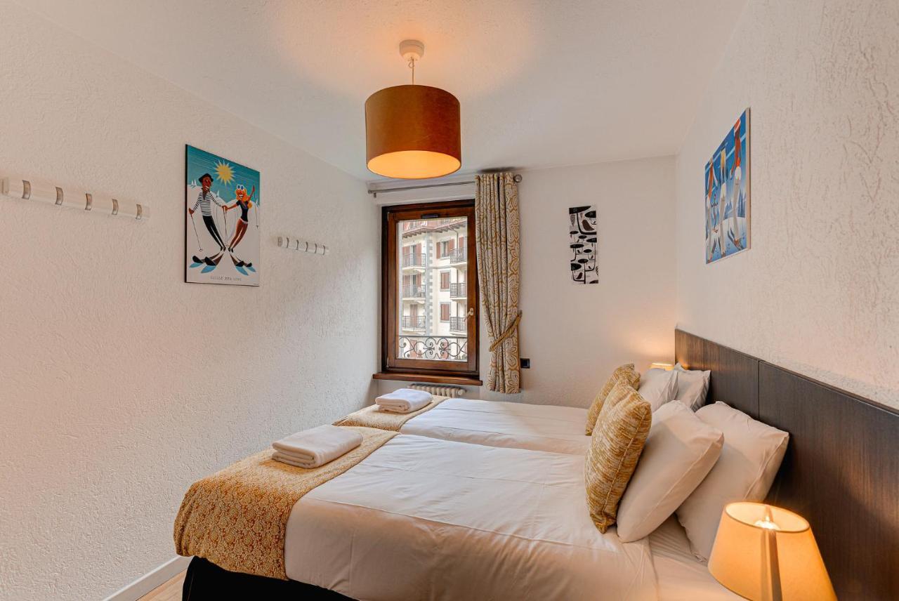 Apartment Cosmiques - Alpes Travel - Central Chamonix - Sleeps 4 Exterior foto